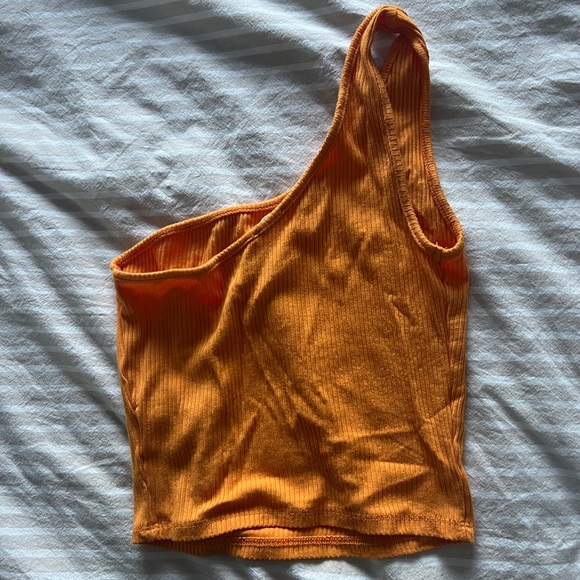 GARAGE - One Sleeve Top - Picture 2 of 2